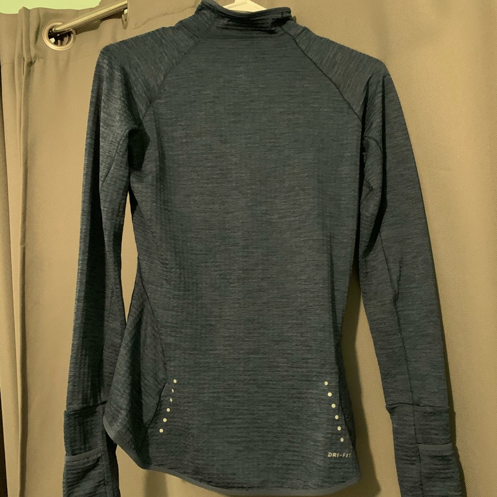 Nike pullover - Picture 3 of 3
